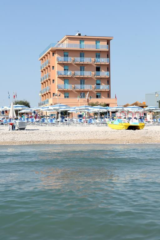 Abbazia Club Hotel Марота Екстериор снимка