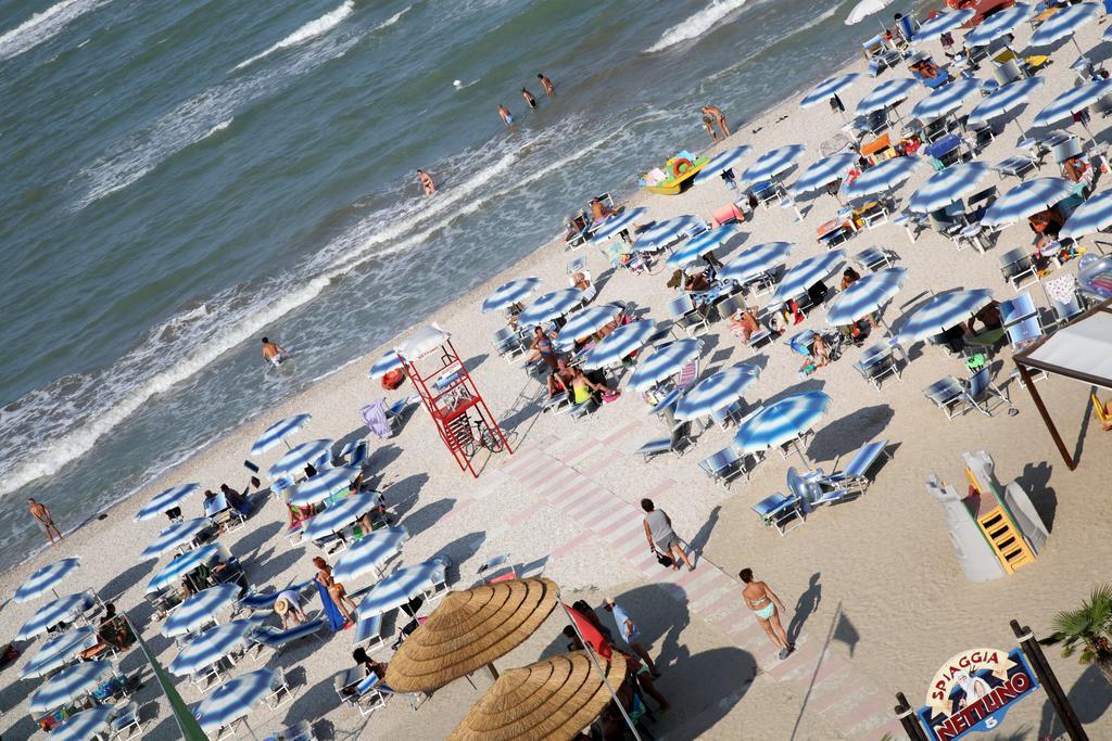 Abbazia Club Hotel Марота Екстериор снимка